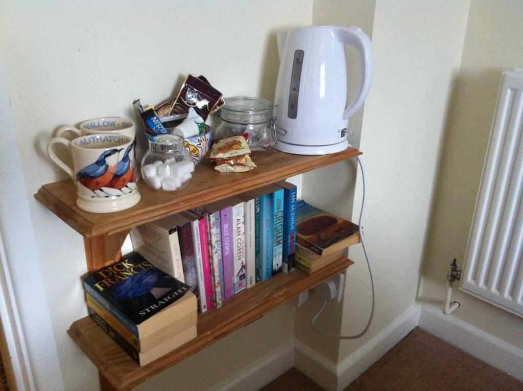 Gunville House B&B Grateley Room photo